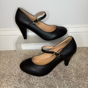 J. Adams Women Honey Kitten Heel Round Toe Scalloped Mary Jane Size 6.5 Black